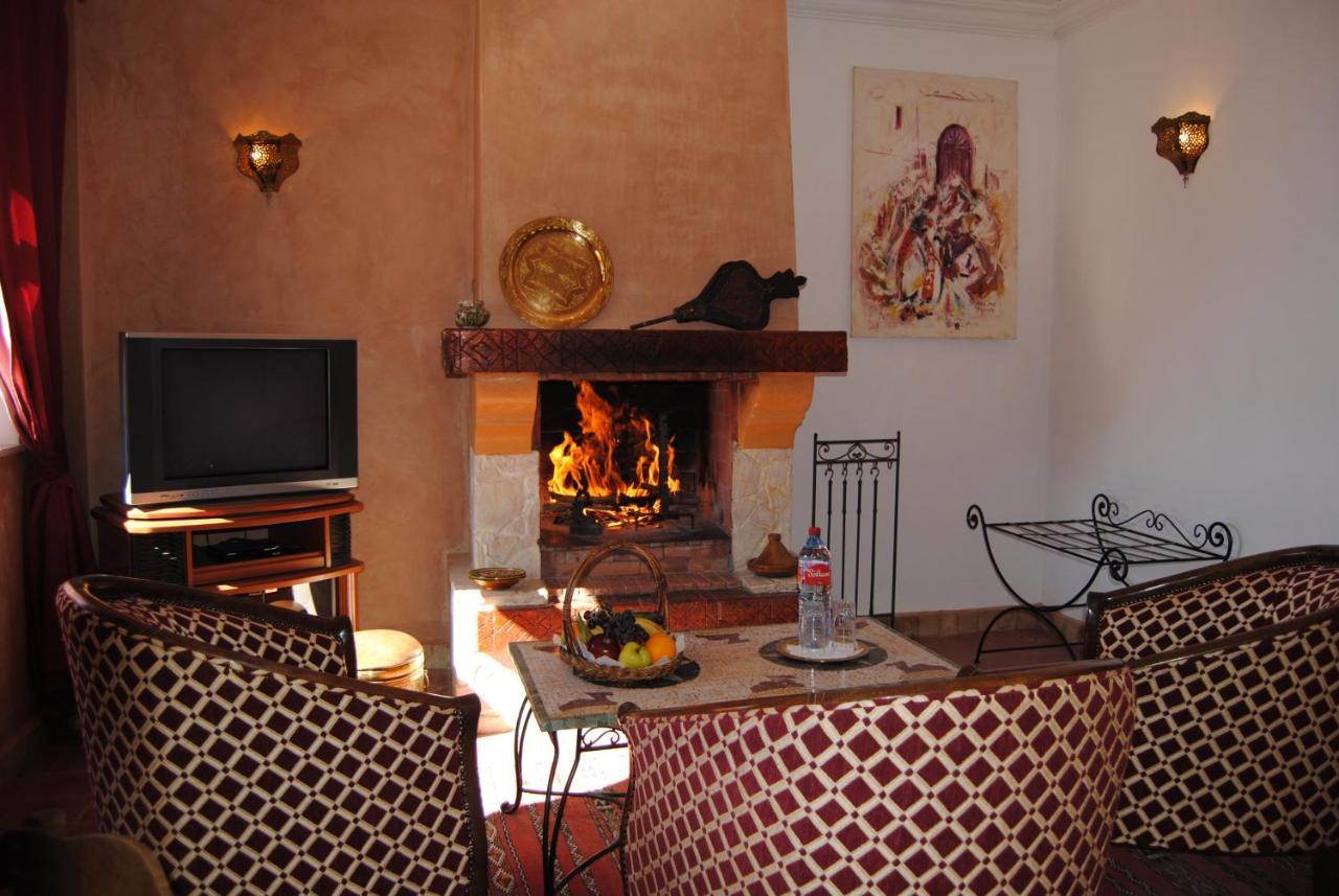 Les Tourmalines Bed & Breakfast Afeggou Bagian luar foto