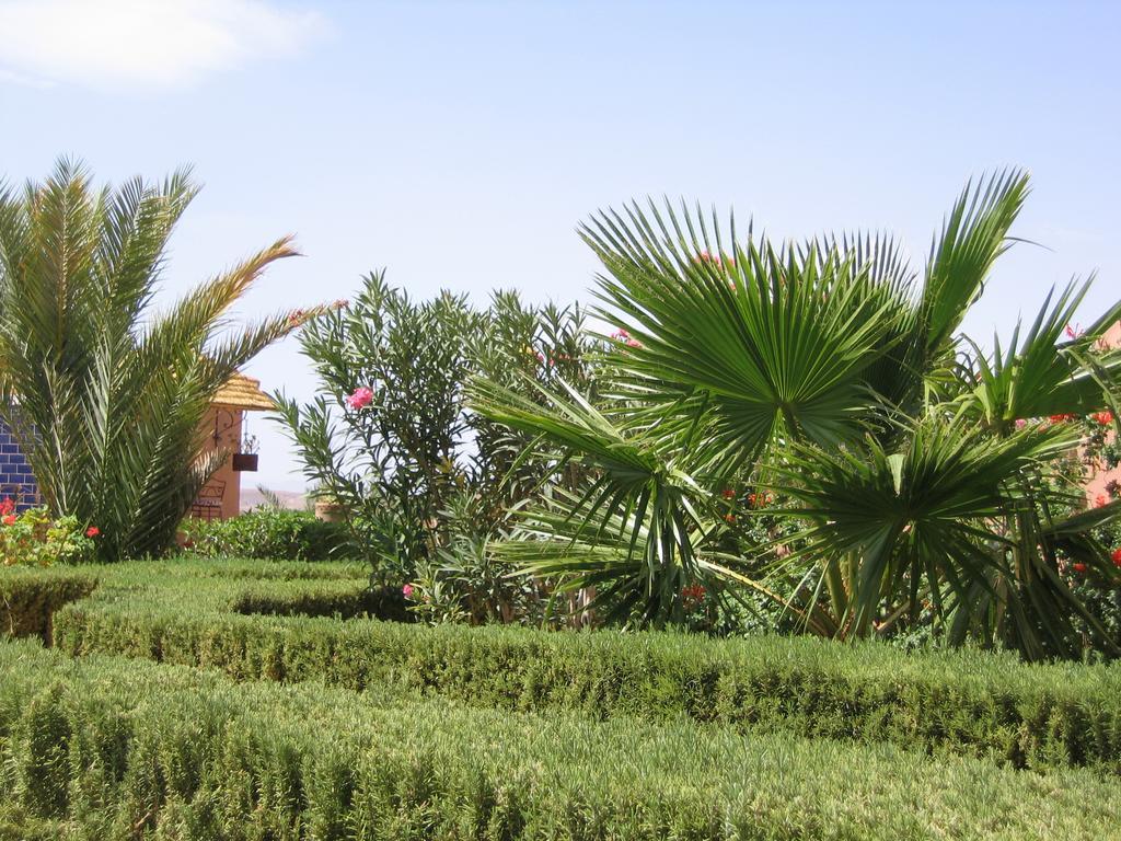 Les Tourmalines Bed & Breakfast Afeggou Bagian luar foto