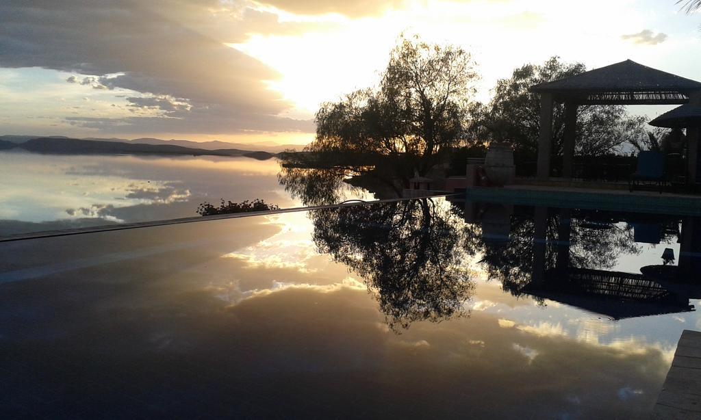 Les Tourmalines Bed & Breakfast Afeggou Bagian luar foto